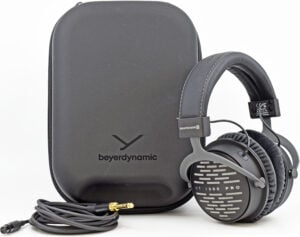 Beyerdynamic DT 1990 PRO Tesla Studio Reference Headphones with Travel Case