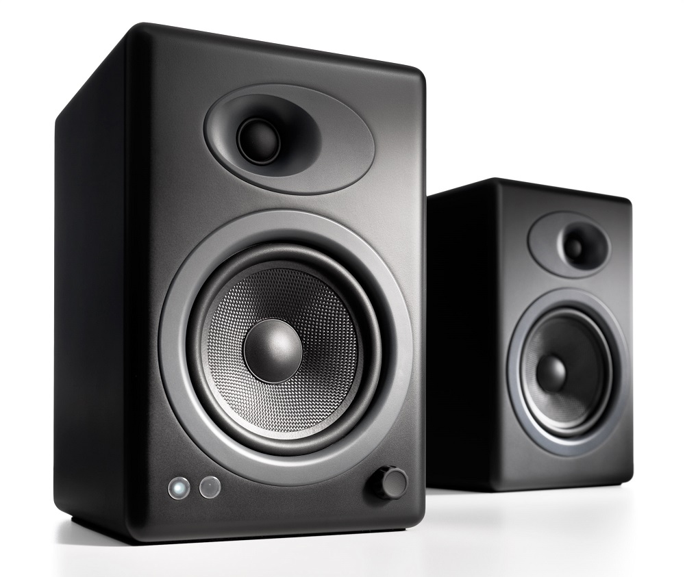 audioengine-a5-classic-powered-bookshelf-speakers-black