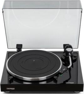 Thorens TD 204 Turntable with AT95E Cartridge (High-Gloss Black)