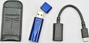 audioquest DragonFly Cobalt Plug-in USB DAC/Headphone Amp