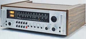 McIntosh MAC 4100 Vintage FM/AM 150-watt stereo Receiver with 5-band EQ