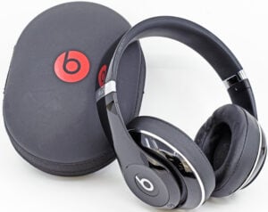 beats by Dr. Dre Studio2 B0501 Black Wireless Over-Ear Headphones